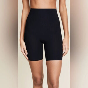 VOGLO Size 3X Black Comfort Waist V Panels Front and  Back Shapewear Shorts NEW